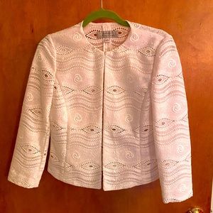 White lace eyelet jacket Tahari size 6